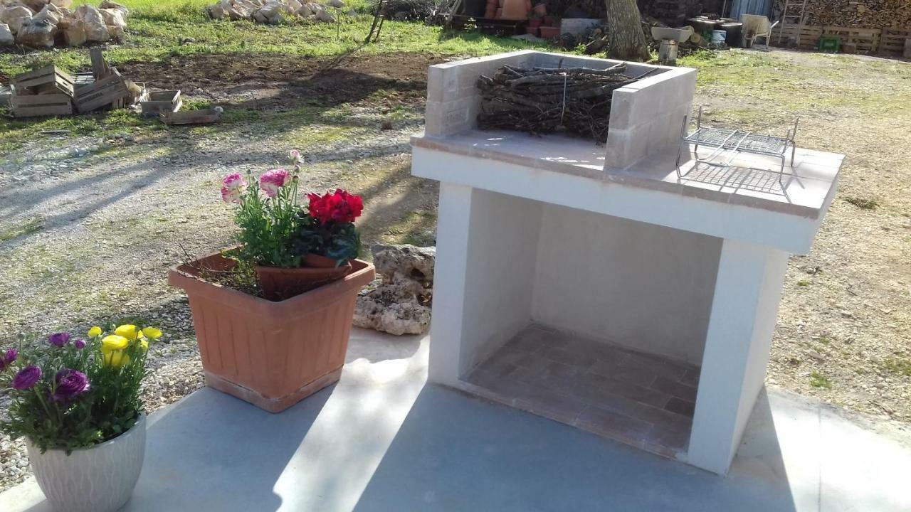 Trullo Della Rosa Villa Martina Franca Luaran gambar