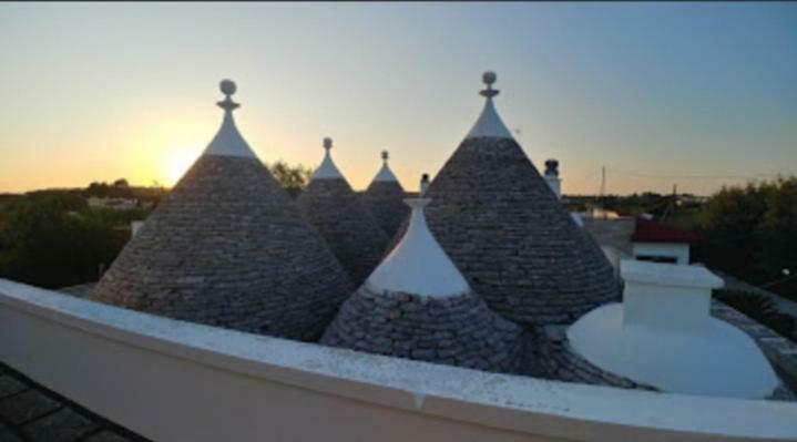 Trullo Della Rosa Villa Martina Franca Luaran gambar